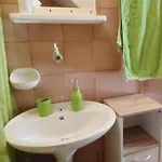 Suzi - Duplex One Bedroom Pag Town